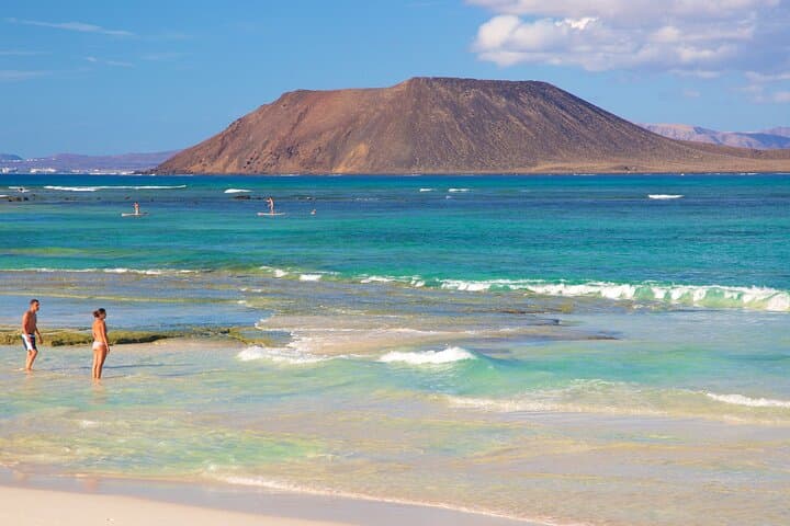 Sailing tour around the Lobos Island Natural Park / 4h