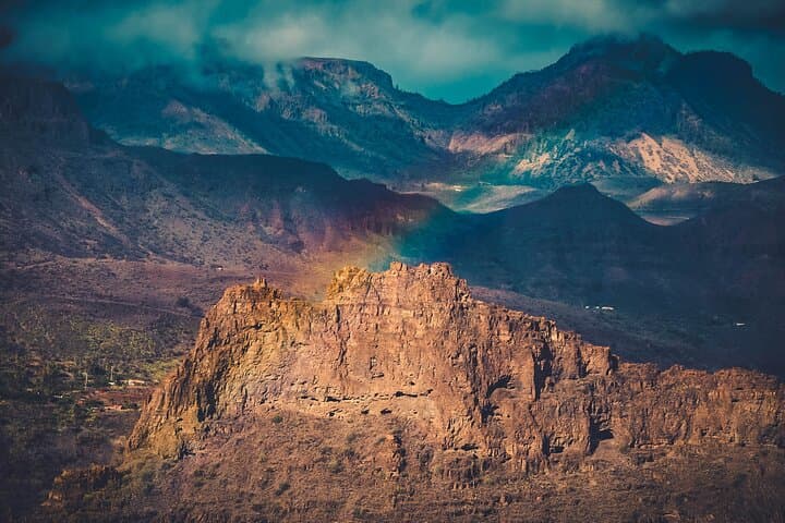 The Red Canyon Tour - Small Group Trip with Local Food Tasting ツ