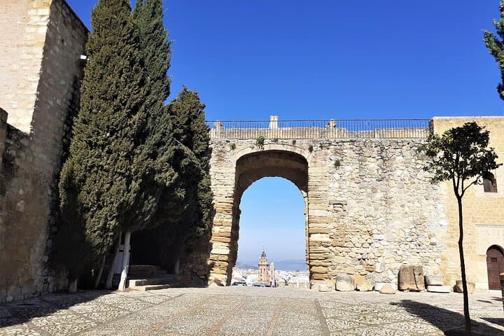 Arch of Giants