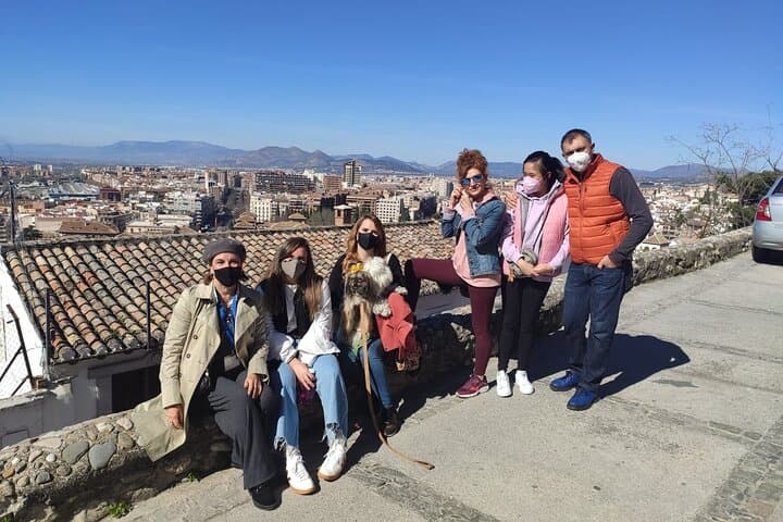 Through the Albaicín at the Mirador de la Lona