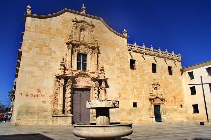 Guided Tour of Alicante with Certified Guide