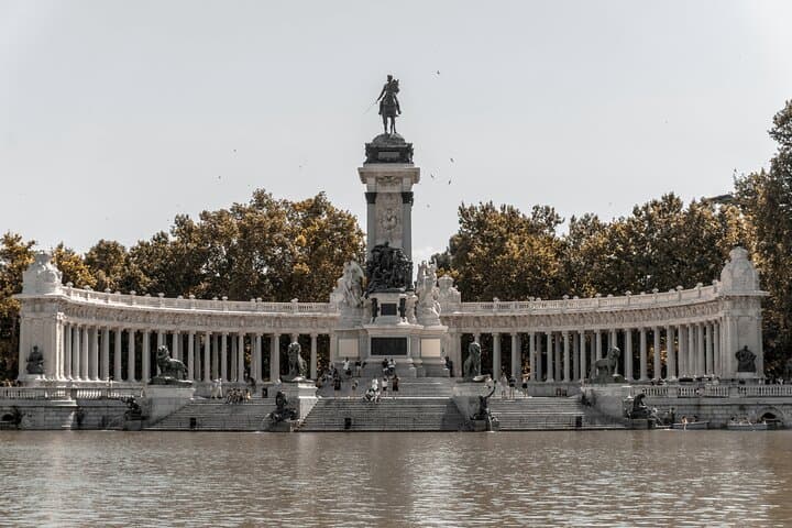 Madrid Private Museums Full Day Tour with driver and guide