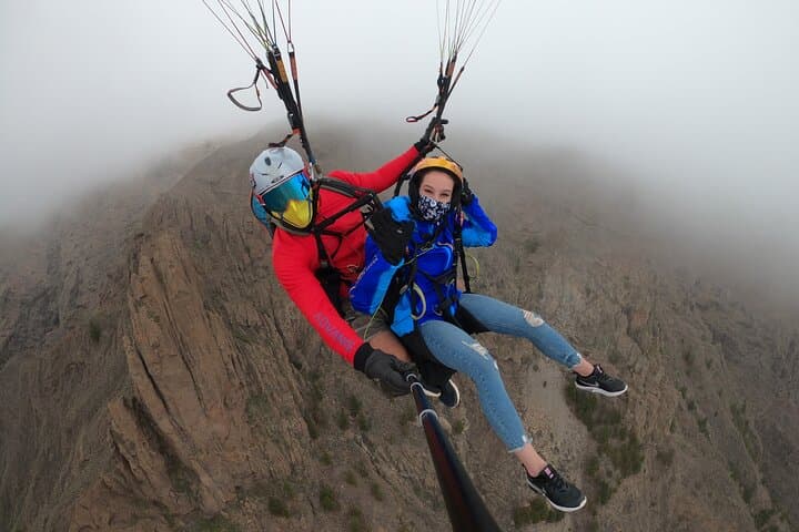 And also before the acrobatics a performance flight to get as high as possible on the beach