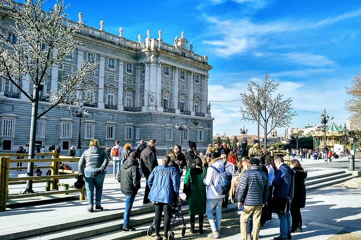 Madrid Royal Palace Guided Tour with Skip the Line