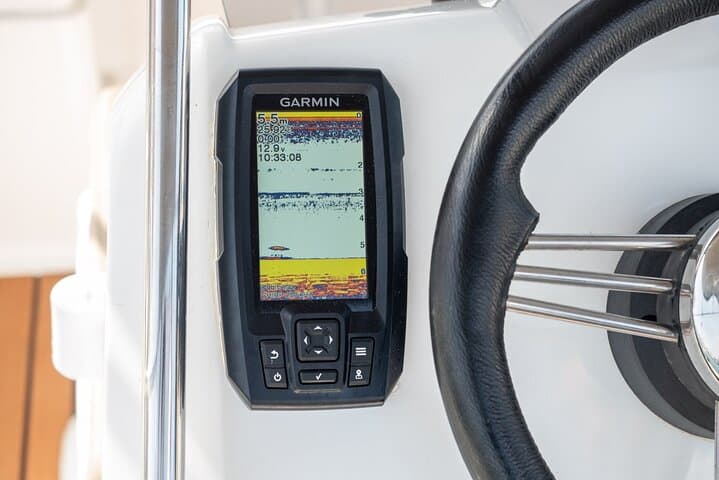 V2 5.0 Boat rental in Torrevieja LEVANTEBOATS