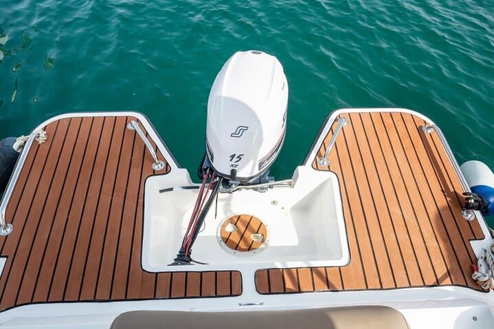 V2 5.0 Boat rental in Torrevieja LEVANTEBOATS