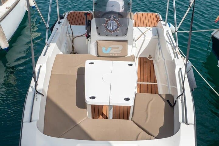 V2 5.0 Boat rental in Torrevieja LEVANTEBOATS
