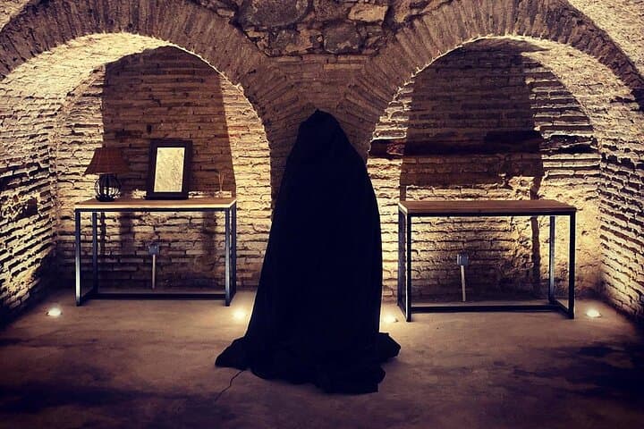Discovering underground secrets in Magical Toledo.