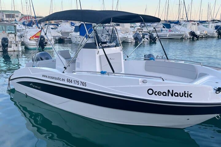 Boat Rental in Benalmádena with License
