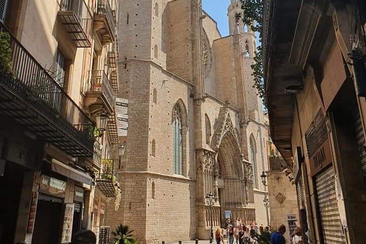 Walking Tour of Medieval Barcelona La Ribera Neighborhood