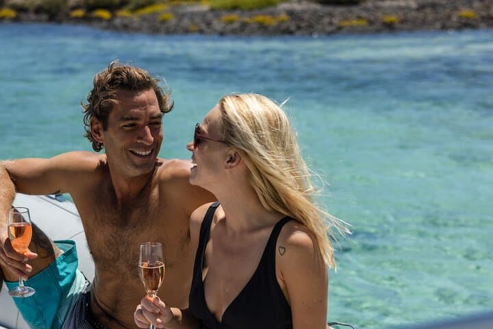 Lobos Island Half-Day Sailing Tour with Lunch