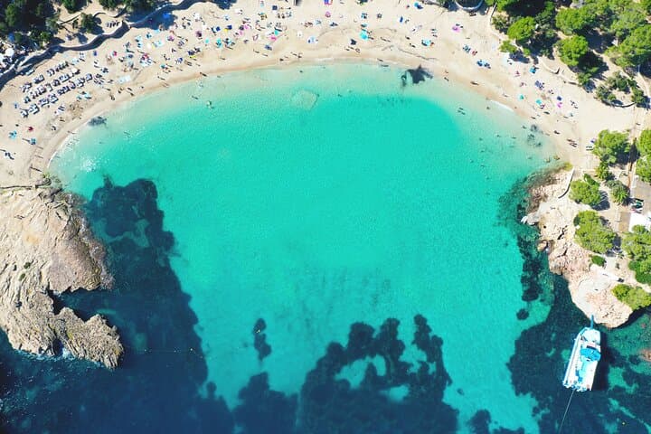dock at cala bassa