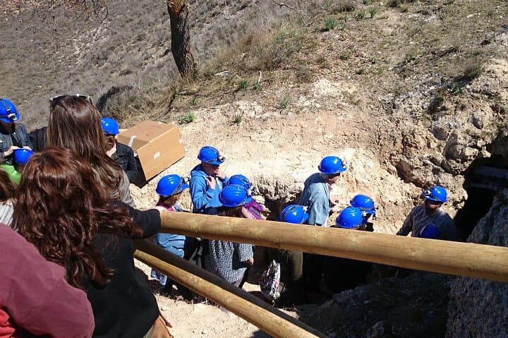 Visit to the Roman Mines of Lapis Specularis (Crystal of Hispania)