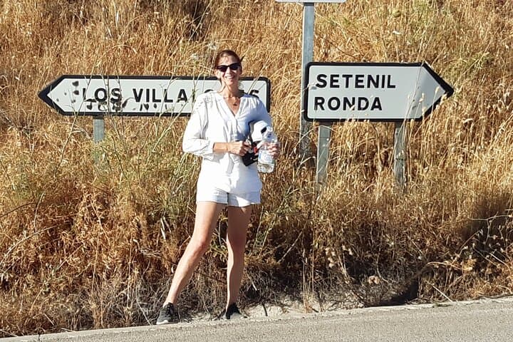 Wine, Tapas & Lake Zahara by e-bike incl Ronda pickup (full day)