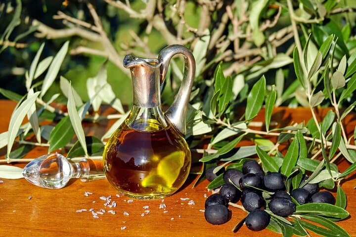 Olive Oil tasting breakfast & Tour in Cordoba