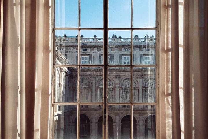 Royal Palace Madrid Small Group Tour with Skip the Line Ticket