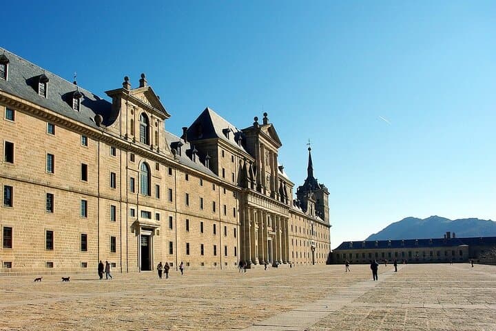 Escorial & Valley Half-Day Morning Tour from Madrid