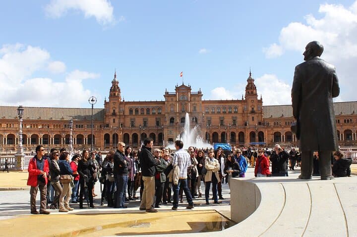 Secretos del Parque María Luisa & Plaza de España Tour en Español