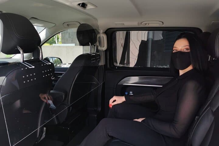 Shuttle Transfer Arrivals: Madrid Airport to City Center