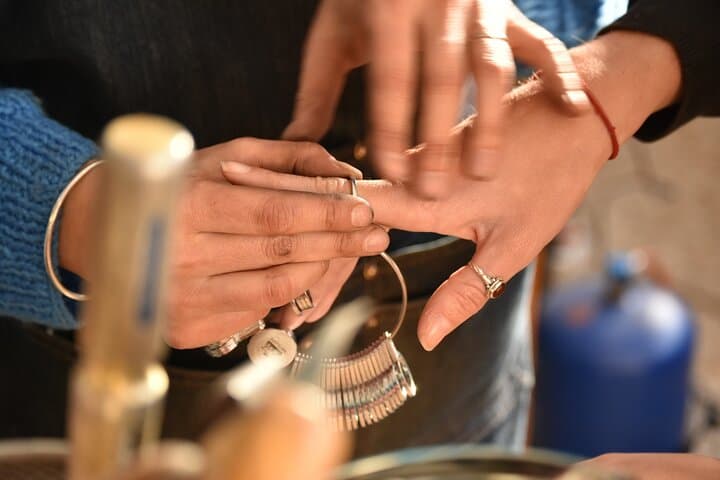 Barcelona Workshop: Make your silver ring with a jeweler