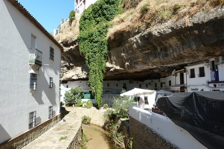 Setenil de las Bodegas