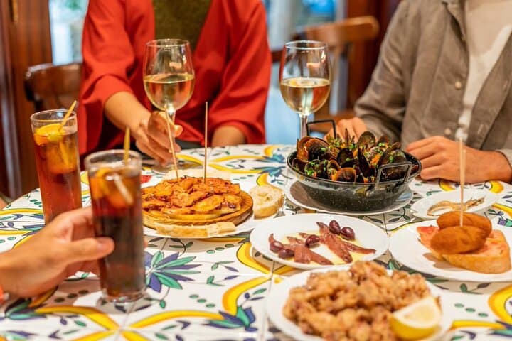 Barcelona Private Market & Tapas Tour