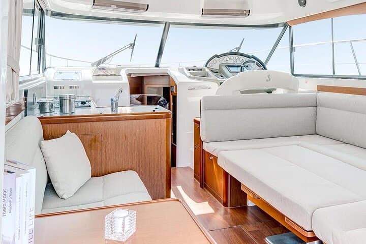 2 Hour Private Sunset Cruise on Luxury Motor Boat with Drinks