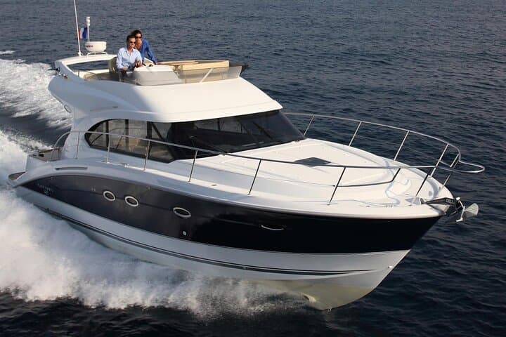2 Hour Private Sunset Cruise on Luxury Motor Boat with Drinks