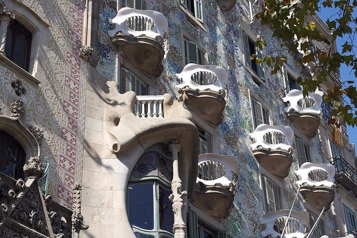 Private Casa Batlló & Skip-the-line + Official Licensed Guide