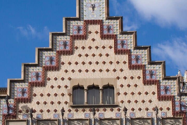Private Casa Batlló & Skip-the-line + Official Licensed Guide
