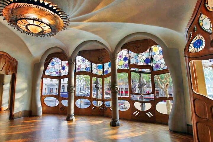 Private Casa Batlló & Skip-the-line + Official Licensed Guide