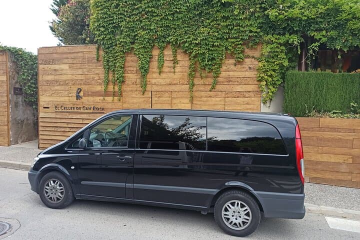 Transfer airport Barcelona (DE 1 to 6 passengers)