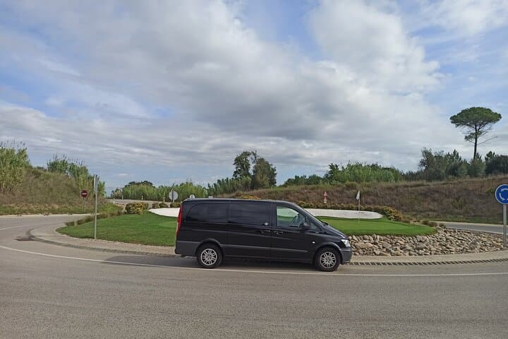 Transfer airport Barcelona (DE 1 to 6 passengers)