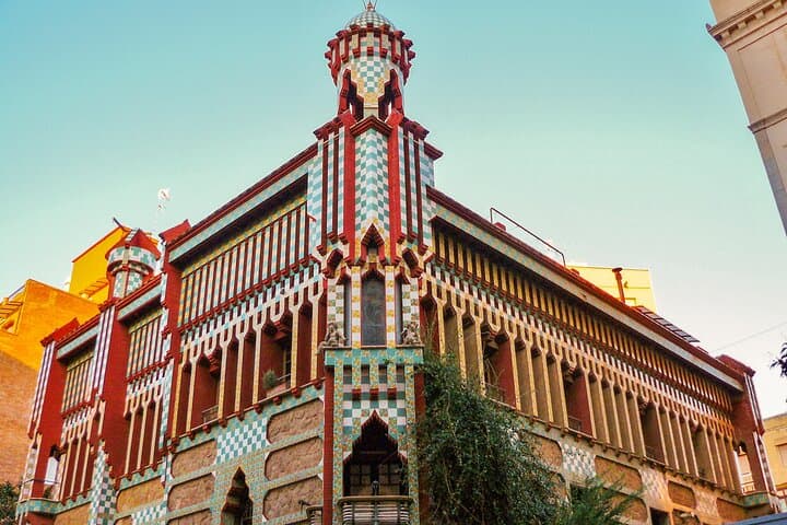 Full-Day Barcelona Tour by Sidecar Motorcycle