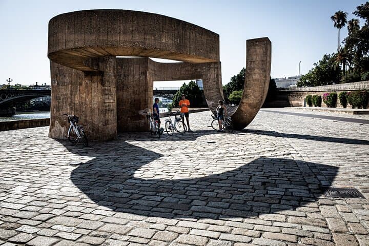 Exclusive Private Bike Tour: The Best of Seville