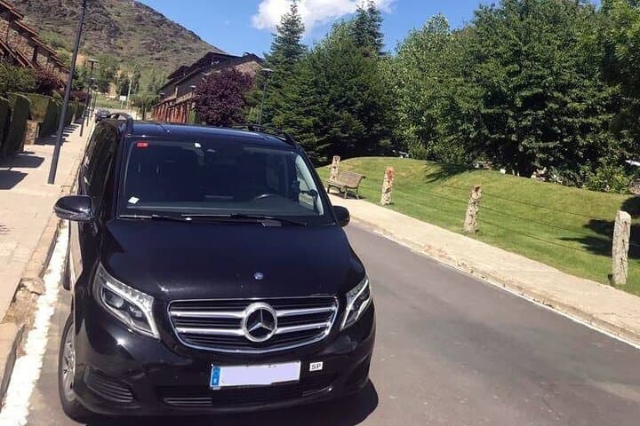 Visit Montserrat 5 hours (1 to 7 passengers)