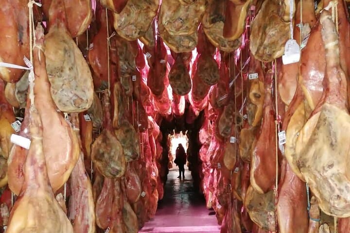 Day trip in Trevélez and a visit to ham drying factory