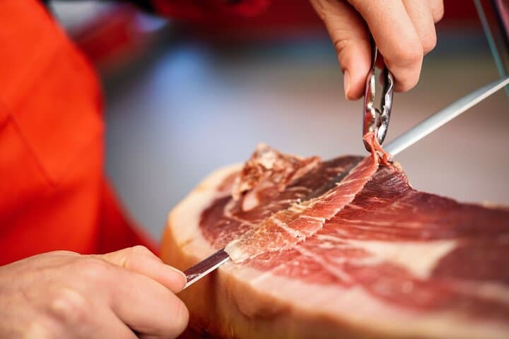 Day trip in Trevélez and a visit to ham drying factory