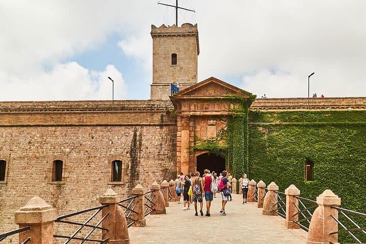 Barcelona City Walk with Montjuïc Castle & Cable Car Guided Tour