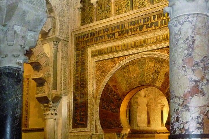 2-Day Guided Tour to Cordoba and Seville from Madrid