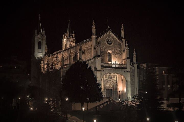 Private 3-hour Madrid Night Tour with Guide and Driver