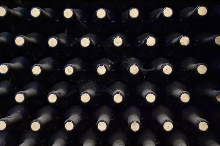 Full-Day Rioja Wineries Tour from Madrid with Pickup and Drop off