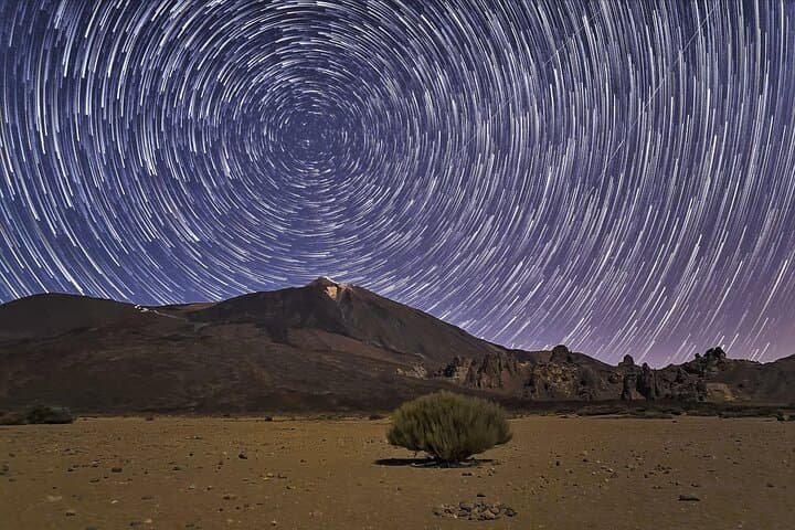 TEIDE NIGHT Astronomy Stargazing Bus Tour, Meal & Drinks included!