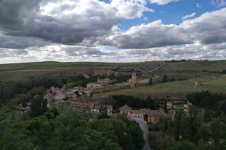 Segovia from the Aqueduct to the Alcazar: A Self-Guided Audio Tour