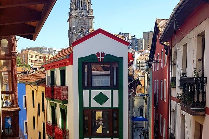 Torre Street.
Old Town.