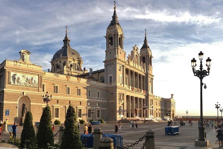 Marvelous Madrid: Self-Guided Audio Walking Tour