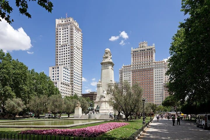 Marvelous Madrid: Self-Guided Audio Walking Tour