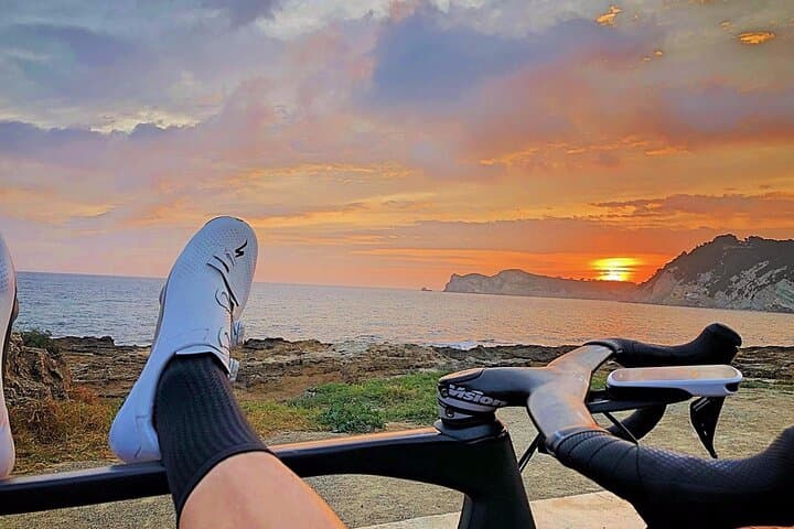 Enjoy cycling and nature