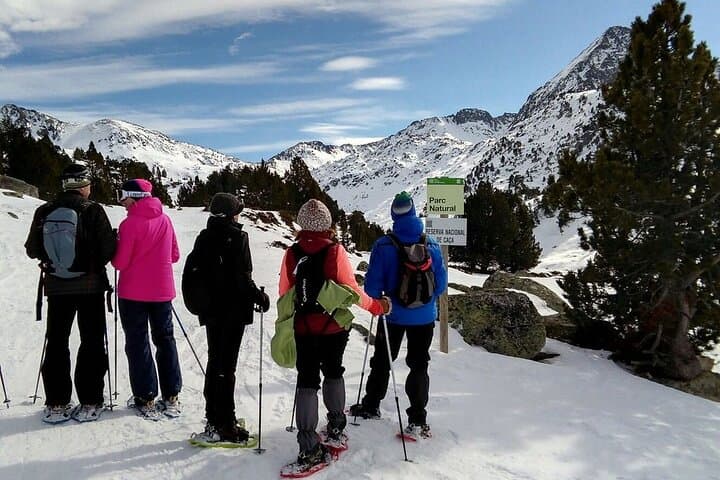 Guided Snowshoe Route in the National Park in the Pyrenees
