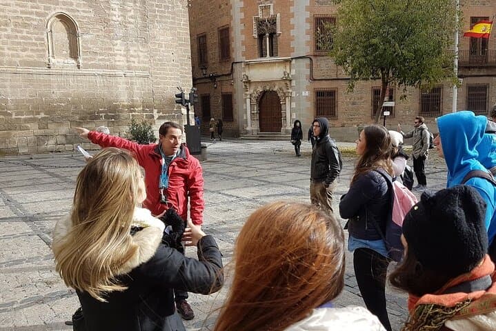 Private Night Tour on Foot through the Historic Center of Toledo